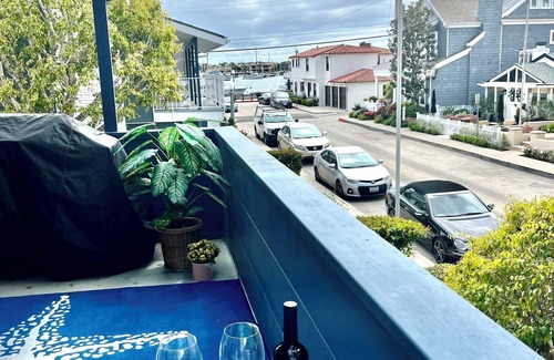 Balboa Island House | 15-second walk to Coveted Ruby Beach, Balboa Island!