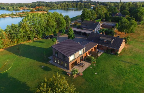 Wesel Apartment | 150 m² apartment on Diersfordter Waldsee with sandy beach and water terrace