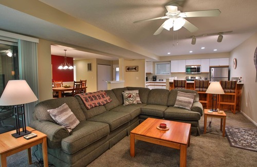 Harbor Springs Condo | 1500 Sq Ft Trout Creek Condo 77 - 2 Bdrms, 2 Baths.