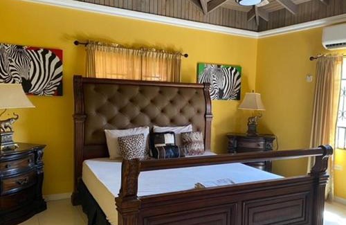 Silver Sands House | 15000 Sq Ft 7 bedroom house with Pool and Ocean View