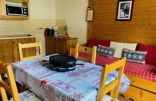 Val Cenis Apartment | 150m from shops, 3rd floor, view mountain, fitness, swimming pool, balcony, tv, ski locker, 30m²