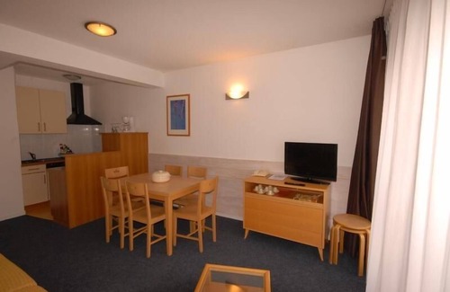 Eaux-Bonnes Apartment | 150m from ski slopes, 1st floor, view ski slopes, fitness, swimming pool, sauna, tv, ski locker