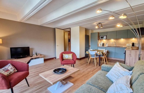 Flaine Apartment | 150m from ski slopes, 2nd floor, balcony, tv, 50m², Flaine