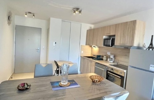 Vias Apartment | 150m from the sea - Cosy Appartment for 4 people