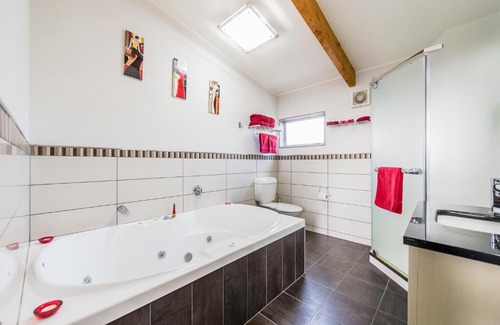 Whanganui Hotel | 151 On London Motel & Conference Centre