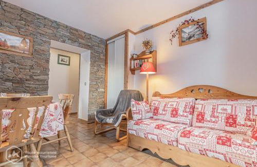 Lanslevillard Apartment | 153 Rue des Rochers