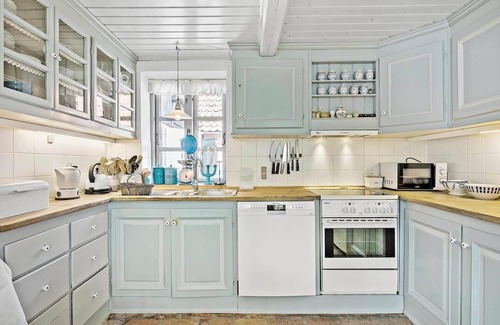 Oster Somarken House | 1550 Aakirkeby - Trommerebakken 12