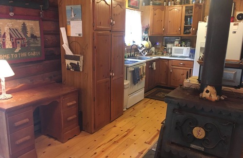 Cooke City-Silver Gate Cabin | 157 U.S. Hwy 212 W. 1 bedroom 1 bath sleeps 8