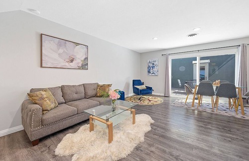 Northwest Anaheim House | 15min to Disneyland|1Min to Knotts Berry Farm