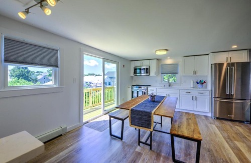 Sandwich House | 16 Freeman Avenue Sandwich - - Changes in Latitude