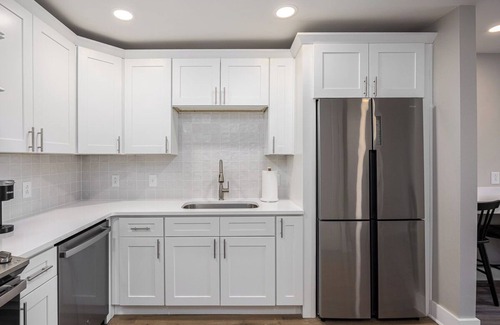 Hillsboro West End Apartment | 16 Guests | Modern Suites, Mins to Downtown | The Nomad 4BR Buyout by AvantStay
