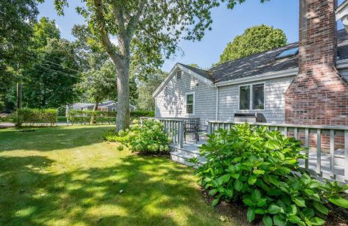Yarmouth Port House | 16 Mattis Drive Yarmouthport - Gray's Getaway