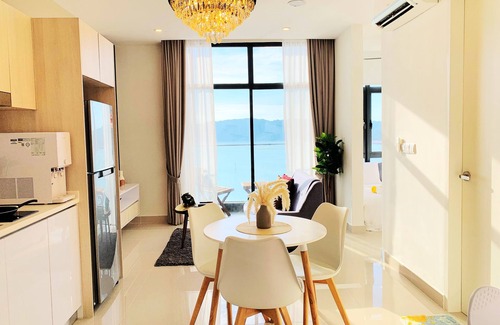 Downtown Kota Kinabalu Apartment | 16 mins to the Jesselton Point! Sea Park LeSu 8 The Shore Borneo KK I 홈스테이
