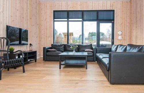 Fjellerup Strand House | 16 person holiday home in Glesborg