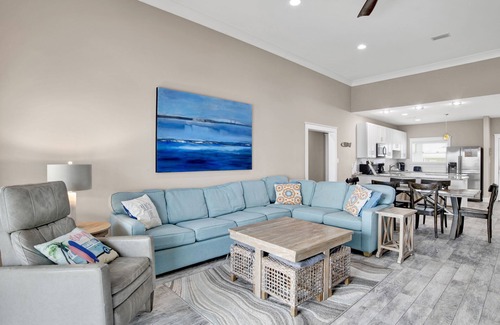Morgantown House | 16 Sandals – Community Pools | Beach Boardwalk