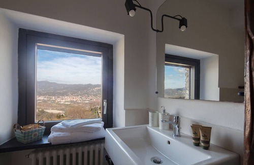 Vezzano Ligure House | 1600 farmhouse-swimming pool-WI-FI and free parking