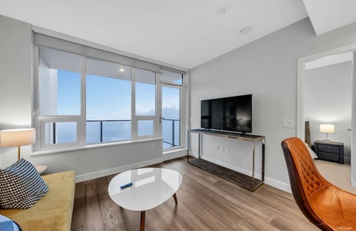 Vancouver Apartment | 1601 · UBC 1BE+1BA Condo/Nature View