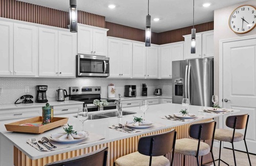 Four Corners House | 16109 Amazing House With Pool 5/4.5