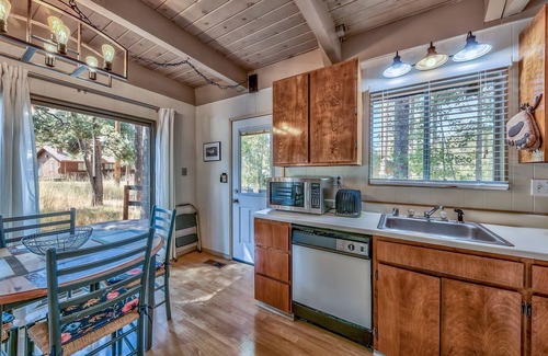 Tahoe Paradise Ski Chalet | 1625a Atroari 3 Bedroom Chalet by RedAwning
