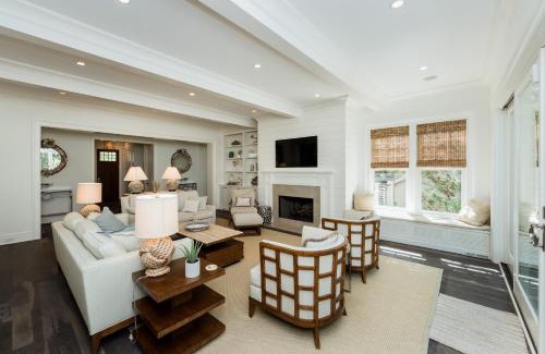 Vanderhorst Plantation House | 165 Surfsong Road by Akers Ellis Rentals