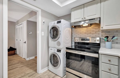Baynard Oaks Condo | 1659 Bluff Villa @ Sea Pines | Walk to South Beach | Tennis, Pickleball & Golf
