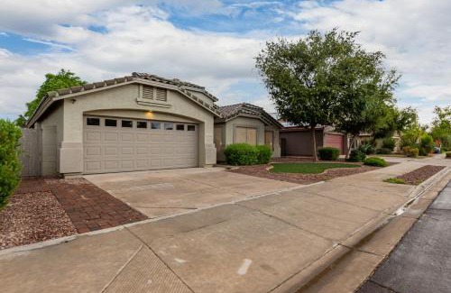 Canyon Trails House | 165th Goodyear home