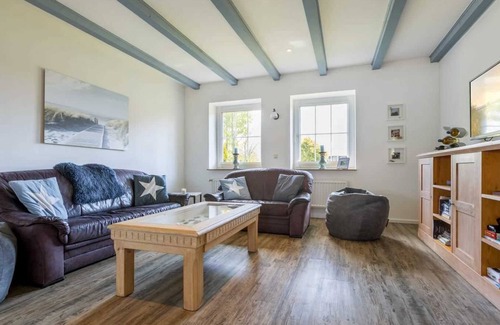 Tating House | 166-379 (Room category) - Holiday home "Loving"