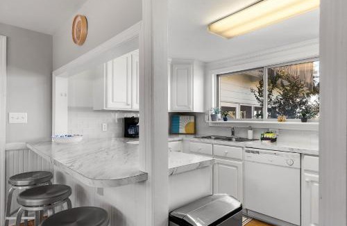 Folly Beach House | 1684 E Ashley - Sol Searcher - 2 Bedrooms