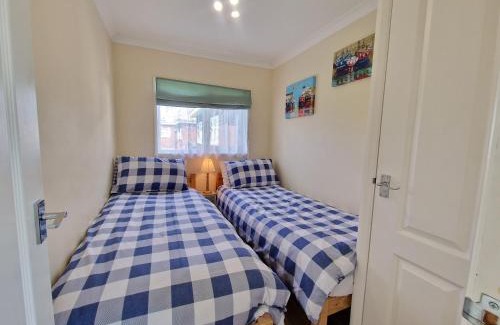 Stalham Ski Chalet | 169 Broadside Holiday Chalet near Broads & Beaches