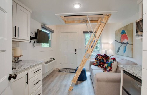 Groveoak House | #16Bluebird Feather Tiny Cottage