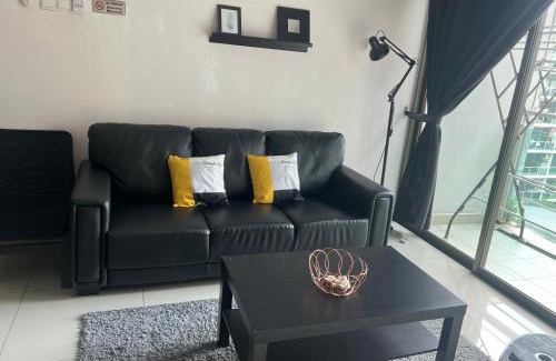 Taman Mount Austin Apartment | 17-3Bedroom Palazio Apartment Mount Austin for 6Pax
