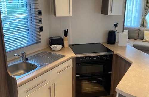 Forfar Ski Chalet | 17 Rannoch Lochlands Leisure Park Forfar