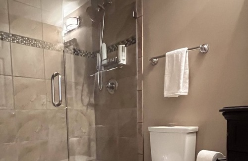 Cumming Apartment | 1700 sq/ft, Clean & Private 2 BR Executive Suite