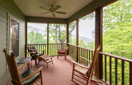 Montreat House | 174 m² House ∙ 4 bedrooms ∙ 10 guests