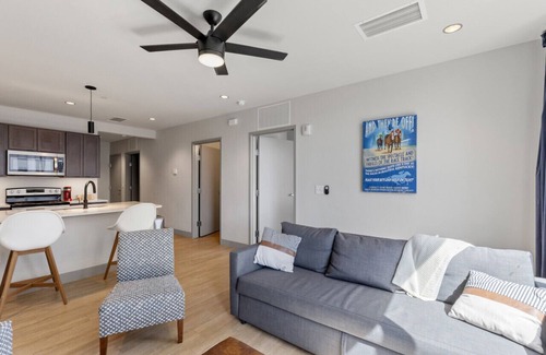 Downtown Condo | 175 LEX - Spacious Two Bedroom! Walkable Downtown!
