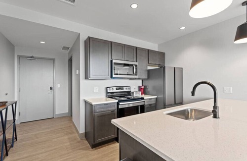 Downtown Condo | 175 LEX - Spacious Two Bedroom Downtown Lexington
