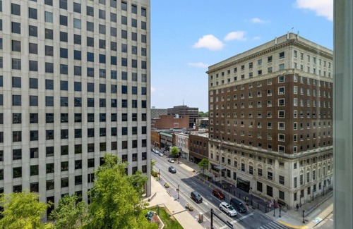 Downtown Condo | 175 LEX - Walkable Downtown Lexington Condo