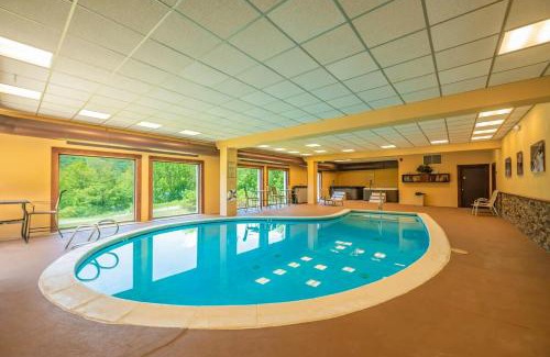 West Dover Apartment | 17A Mountain Village #241