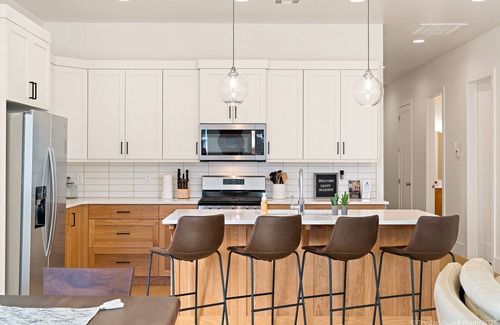 Bloomington Condo | #18 At Bloomington Country Club 4 Bedroom Townhouse by Redawning