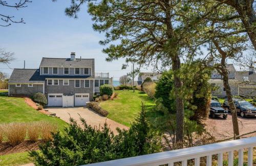 West Harwich House | 18 Beach Road West Harwich Beach Plum Cottage