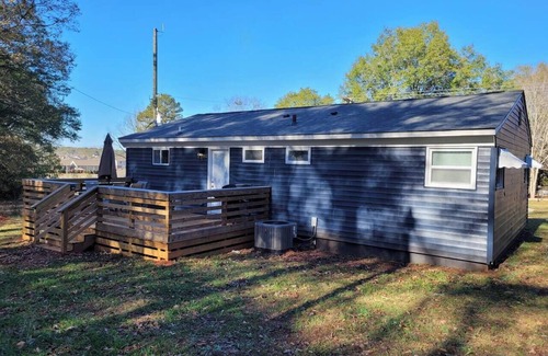 Simpsonville House | 18 Hidden Gem - Private Home - 3 BDRM In 5 Forks