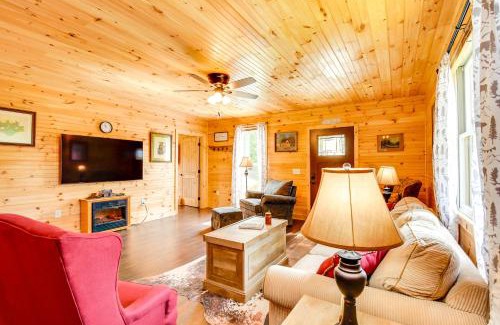 Beattyville House | 18 Mi to Red River Gorge Beattyville Retreat