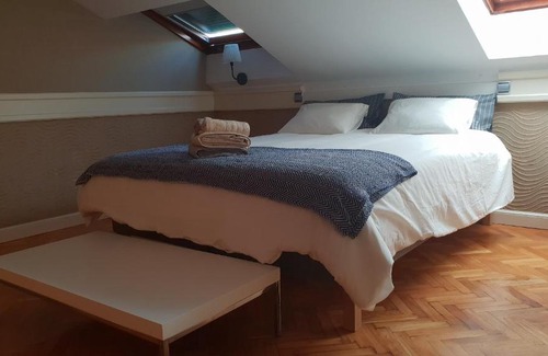 Zaragoza Old Town Apartment | 18 Torres Alfonso Attic