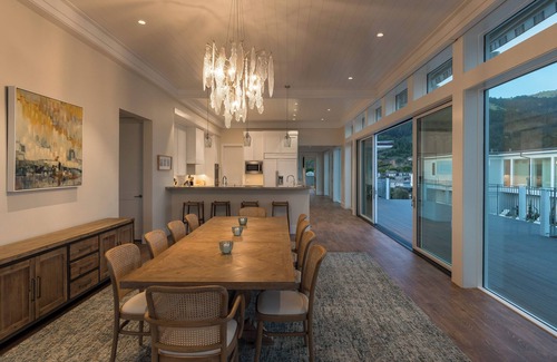 Stinson Beach House | 180-182 Seadrift Road: 9 BR, 10.5 BA in Stinson Beach, Sleeps 24