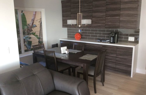Solana Beach Condo | 180 degree Ocean Front Views of whole Pacific Ocean.FuLL HOUSE AC and HEATING