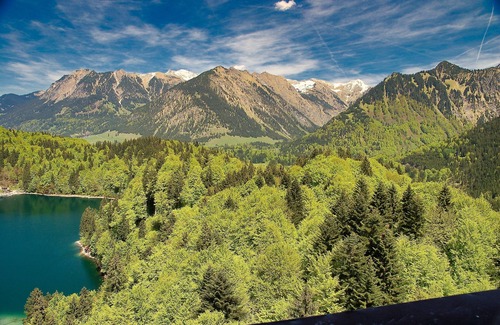 Oberstdorf Apartment | 180-degree panoramic view, garage, internet, mountain railroads included