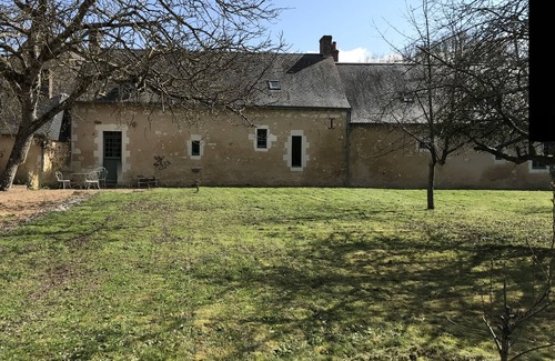 Saint-Germain-d'Arce Cottage | 180 m2 cottage two hours from Paris