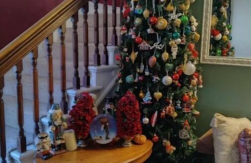 Wauwatosa House | 1800 century home located in The Wauwatosa Village Explore the nearby shops
