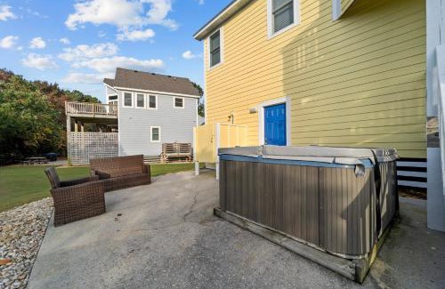 Corolla House | 1823 - Half Schell by Resort Realty
