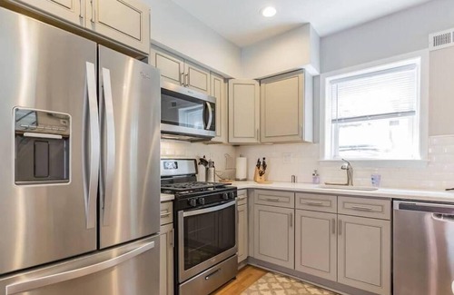 Graduate Hospital Apartment | 1838 Webster in Philadelphia